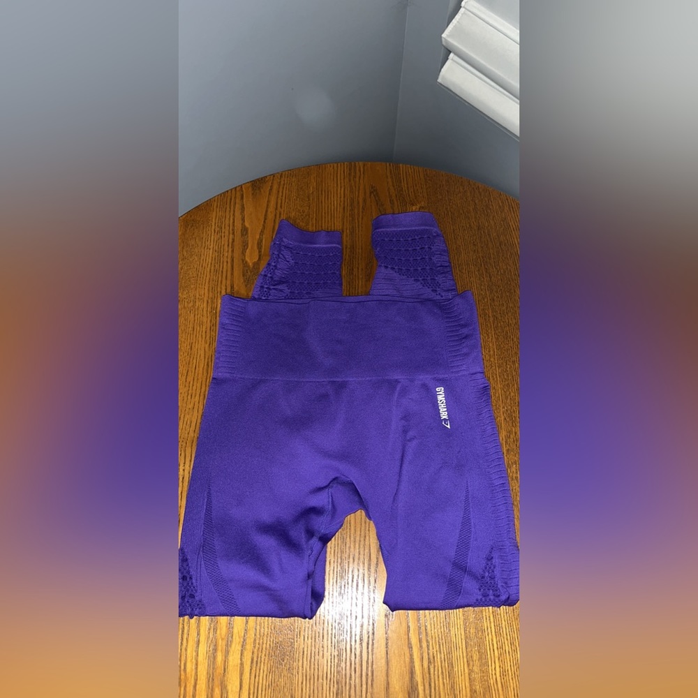 •Gymshark legging• - Picture 2 of 2